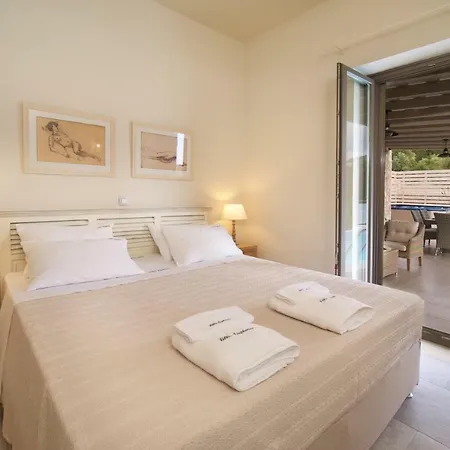 Euphoria Retreat Vila